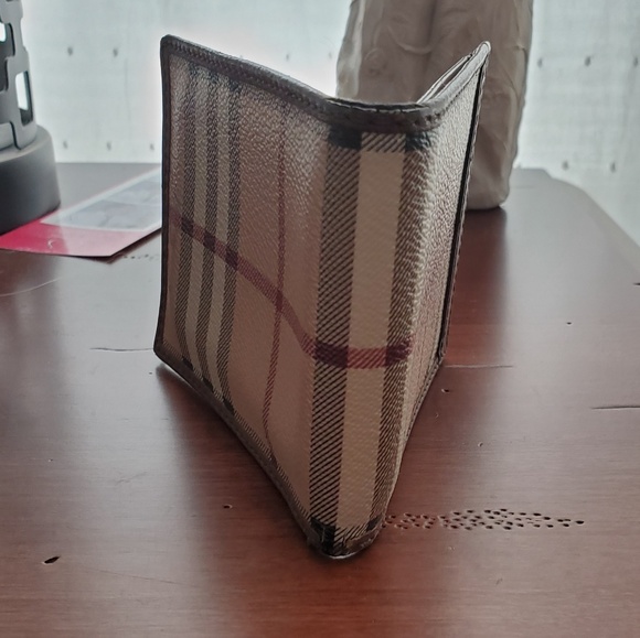 Burberry Men's Bifold Tan Check Wallet - Picture 5 of 7